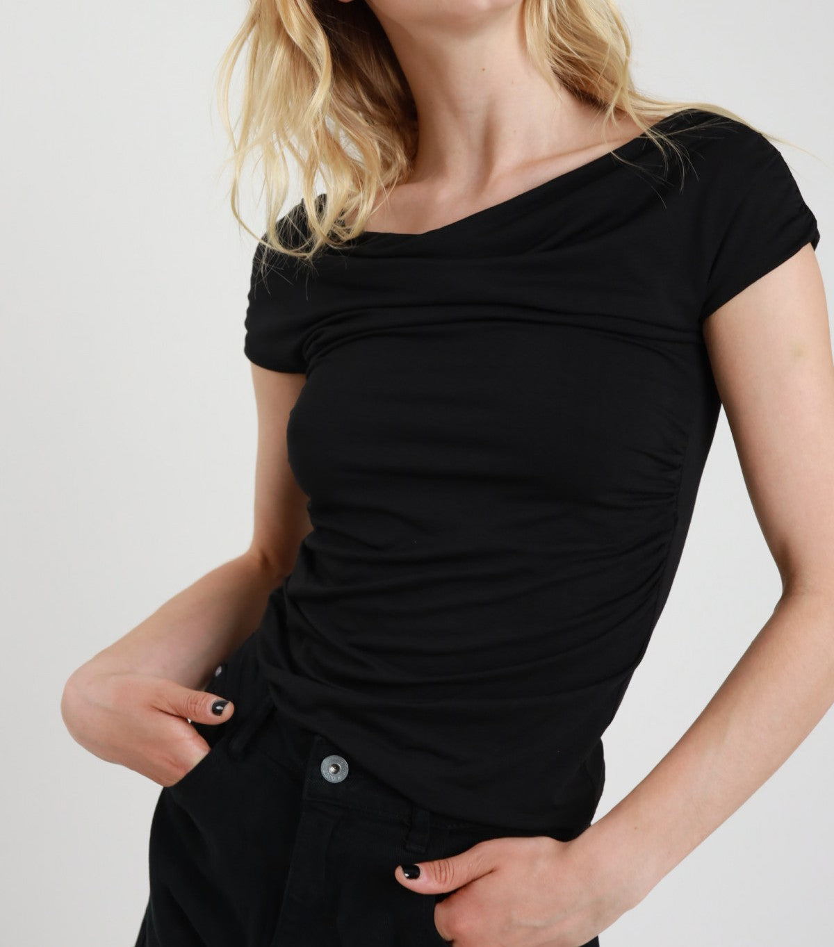 SUSY MIX T-Shirt Scollo Shiffer Nero Nero
