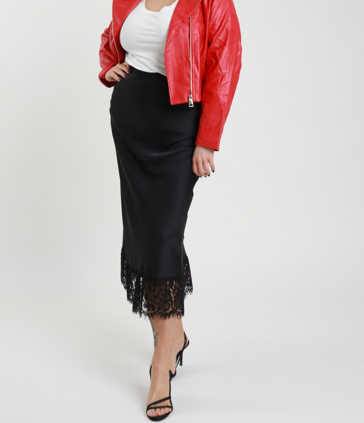 Susy Star Gonna Midi con Pizzo Nero