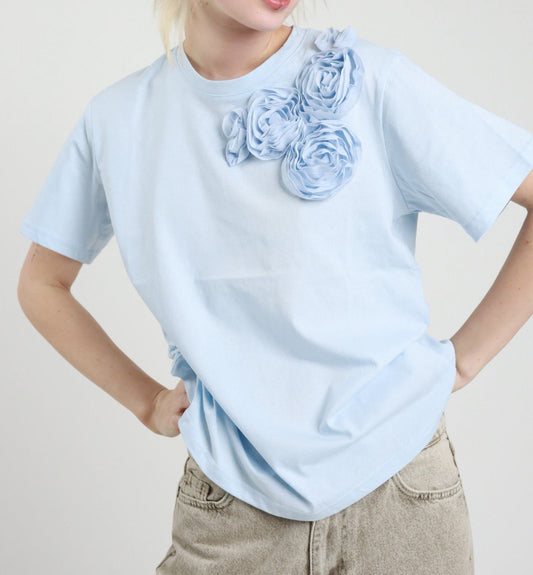 Susy Mix T-Shirt Fiori Applicati Celeste - Dolcevita Store Montesilvano